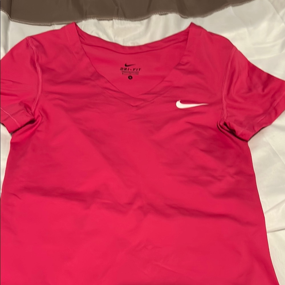 Nike Pink Fitted Short Sleeve T-Shirt